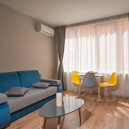 Marina Bay Apartmant Апартамент *