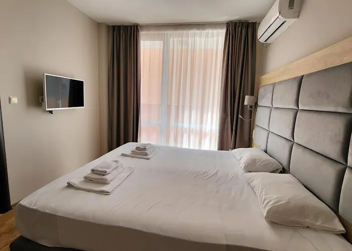 アパート Marina Bay Apartmant ポモリエ