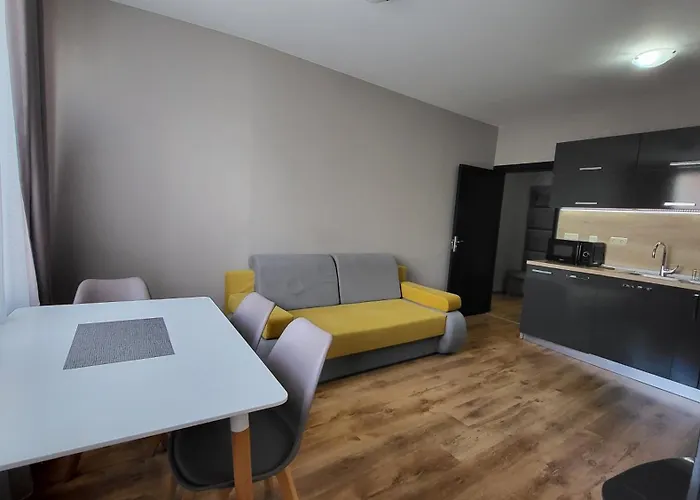 Marina Bay Apartmant ポモリエ